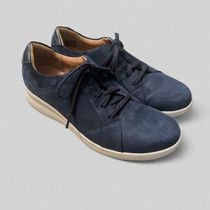 Clarks Un Adorn blue suede sneakers